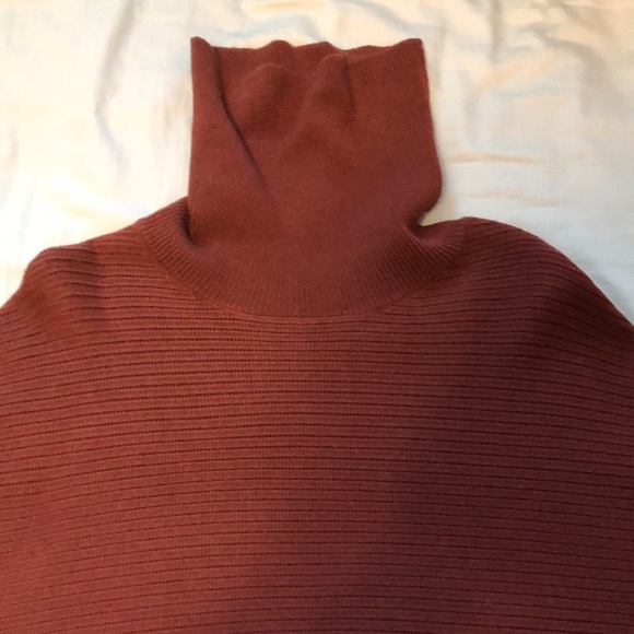 Aritzia Wilfred Free Cropped Merino Wool Sweater size small - Picture 4 of 10